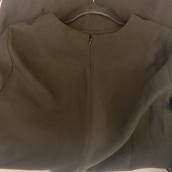 BANANA REPUBLIC CASUAL BLACK DRESS WITH WHITE STRIPE DETAIL - Picture 5 of 5